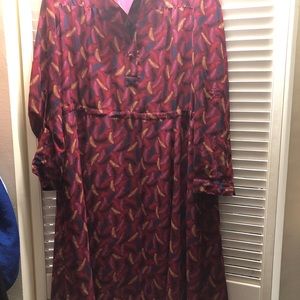 Anne Klein feather print dress with POCKETS!